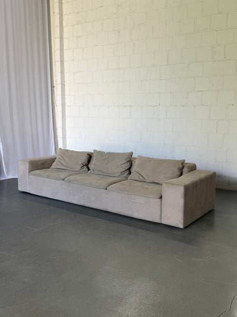 Sofa lata 00 alkantara