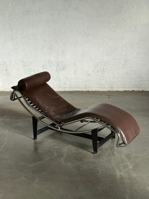 Leżanka w stylu Le Corbusier LC4