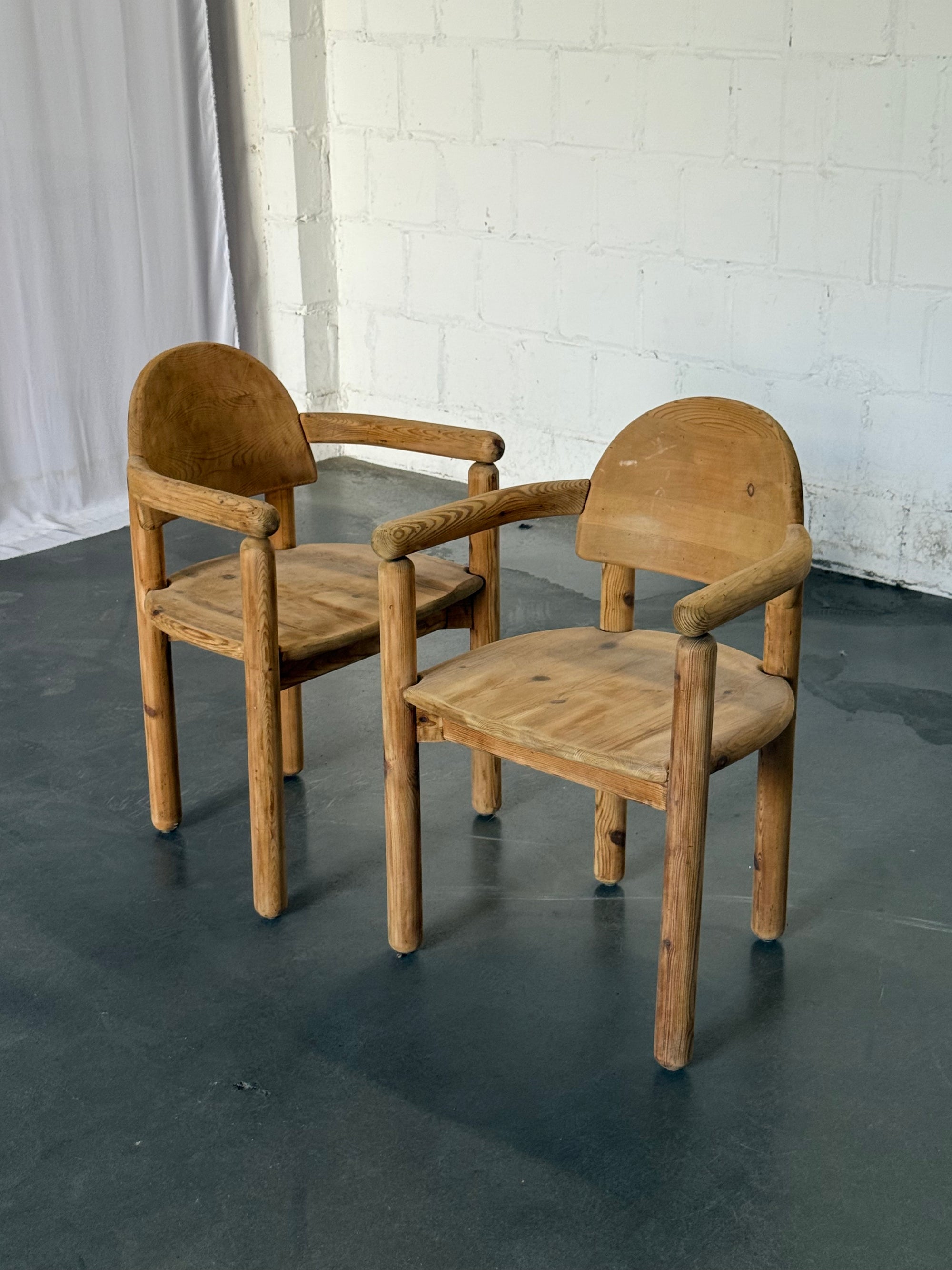 para krzeseł R. Daumiller