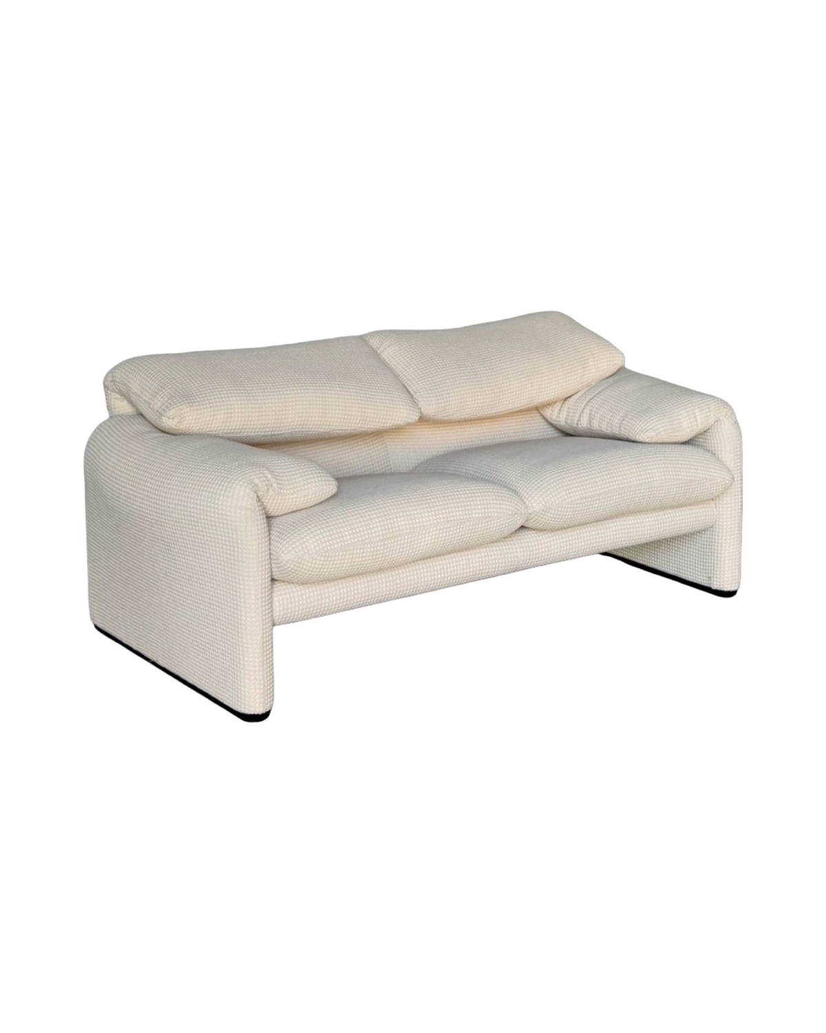 sofa Cassina Maralunga, po renowacji, waflowa tkanina w kolorze śmietany