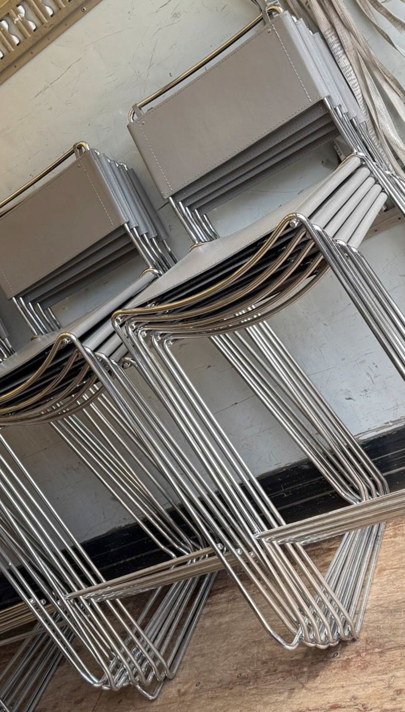 hoker Alias, proj. Belotti, Włochy