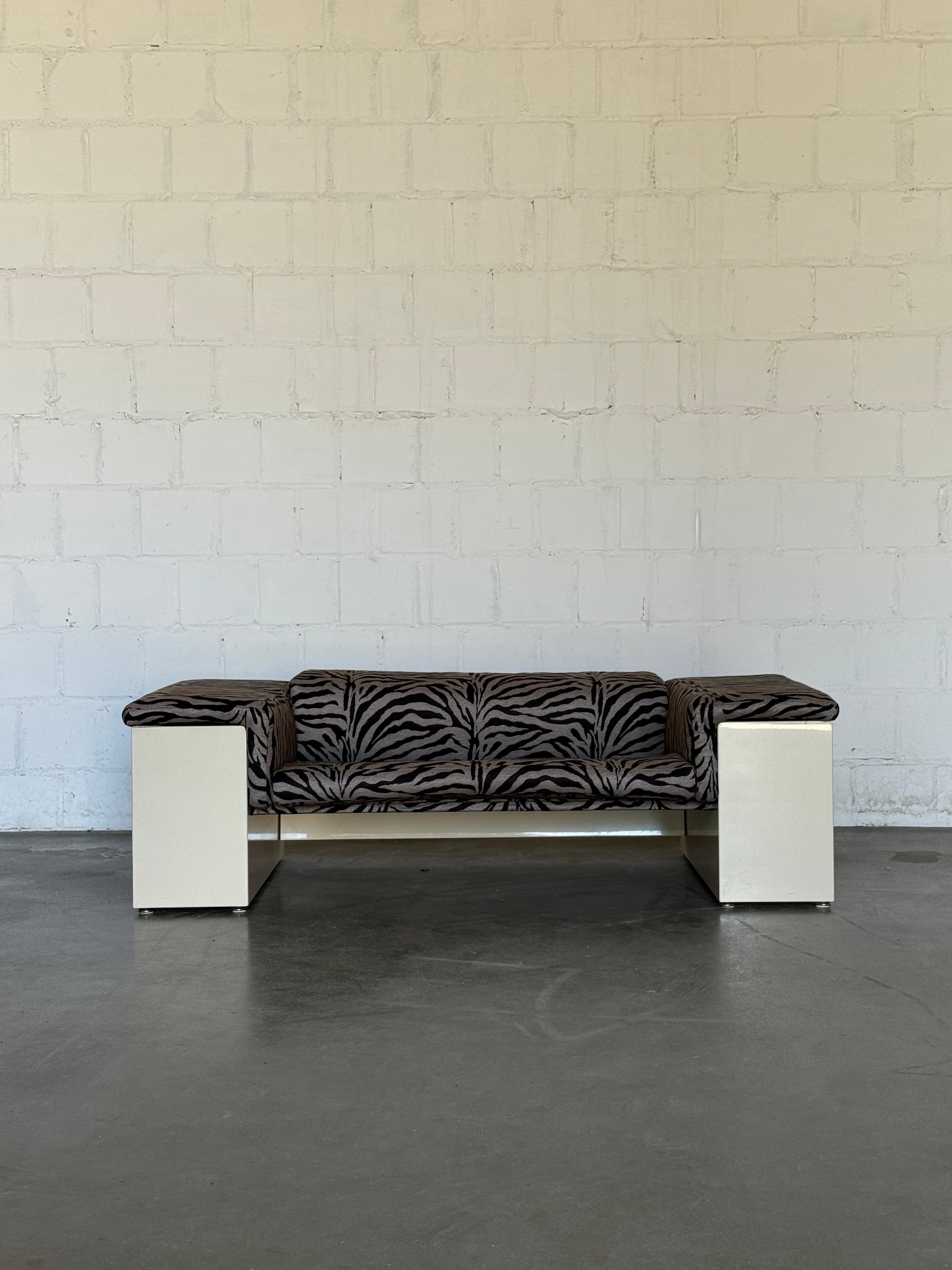 sofa Knoll Brigadier żakard zebra