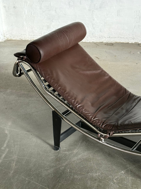 Leżanka w stylu Le Corbusier LC4