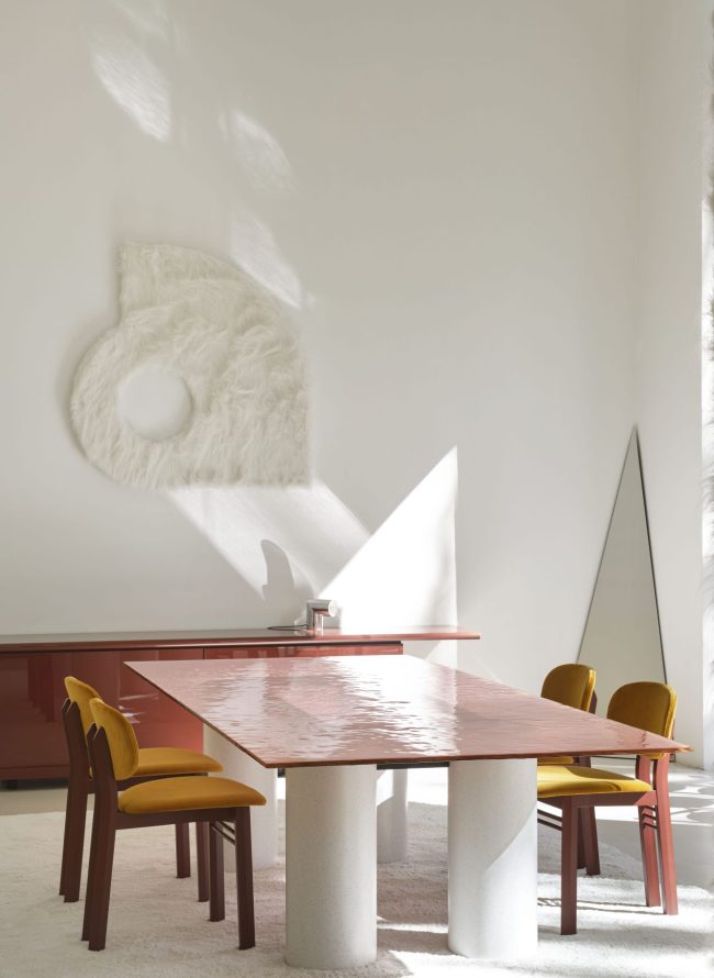 Arcebis dining table
