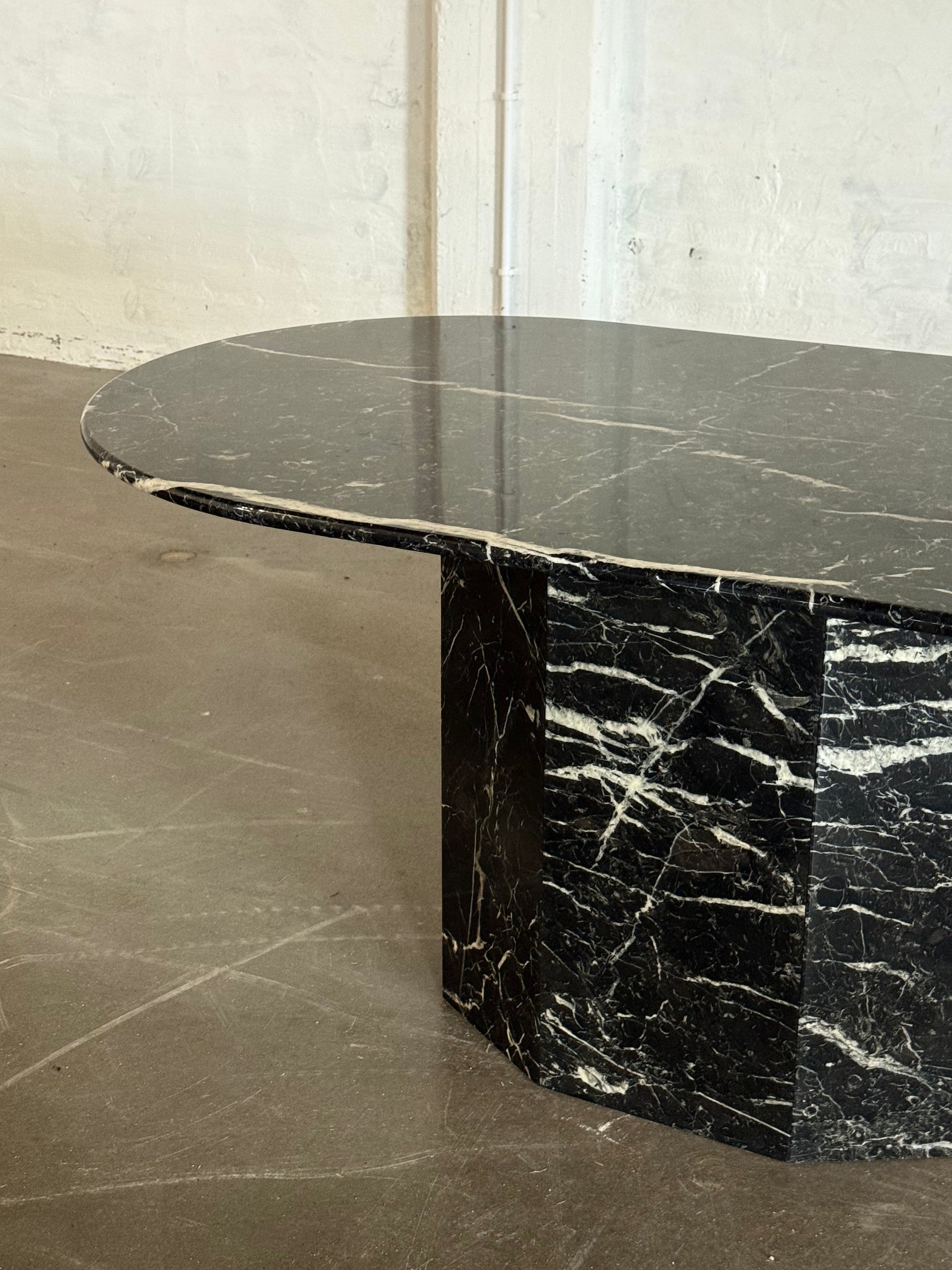 stół jadalniany, marmur, Włochy lata '80