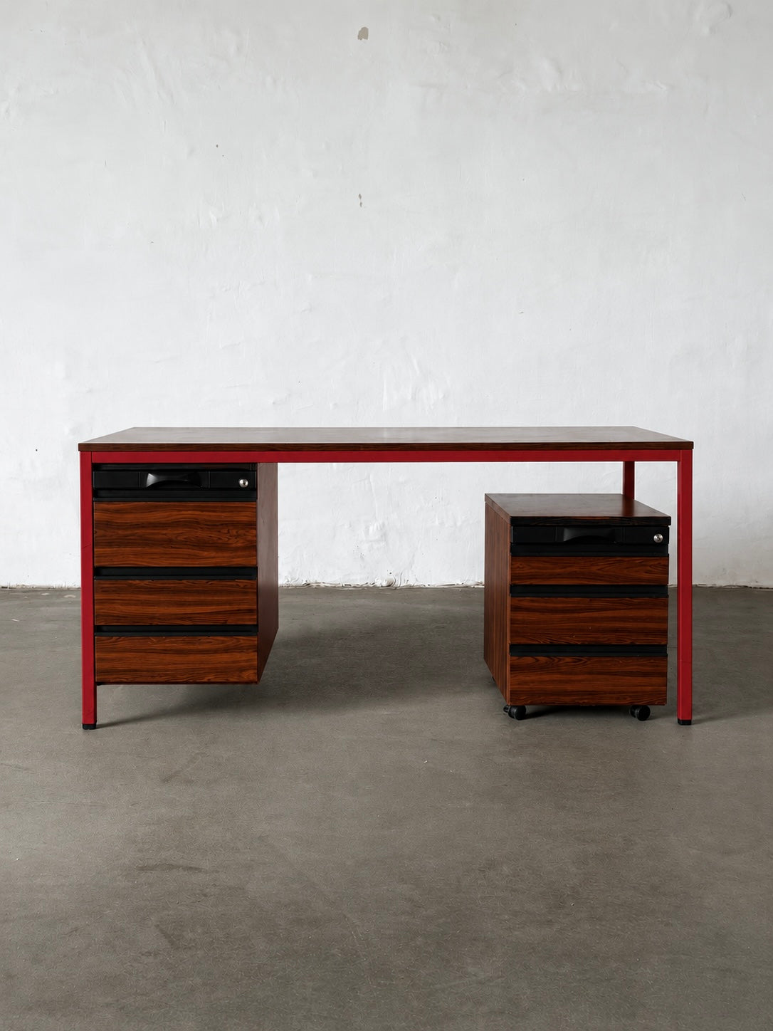 biurko midcentury, lata 70/80 z szufladami oraz przenośnym kontenerkiem