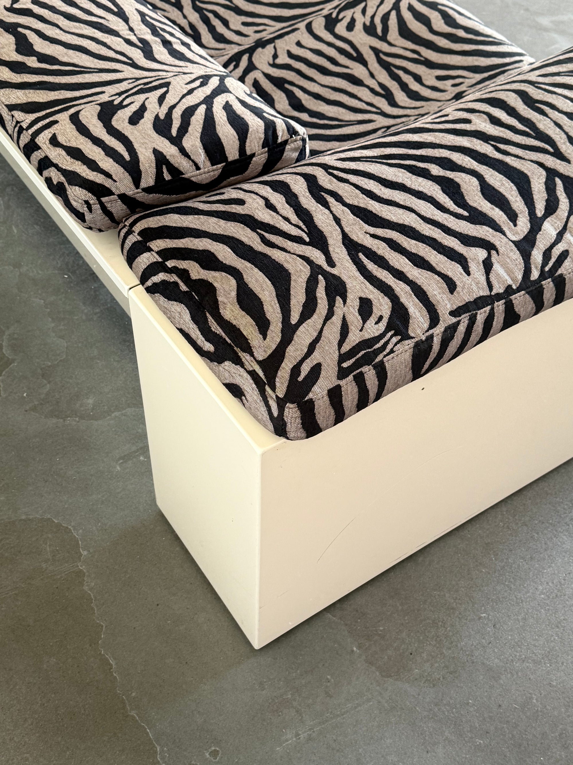 sofa Knoll Brigadier żakard zebra