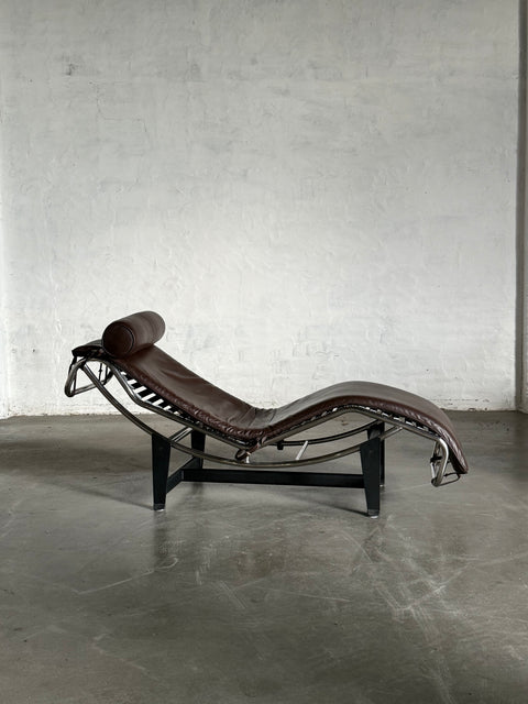 Leżanka w stylu Le Corbusier LC4