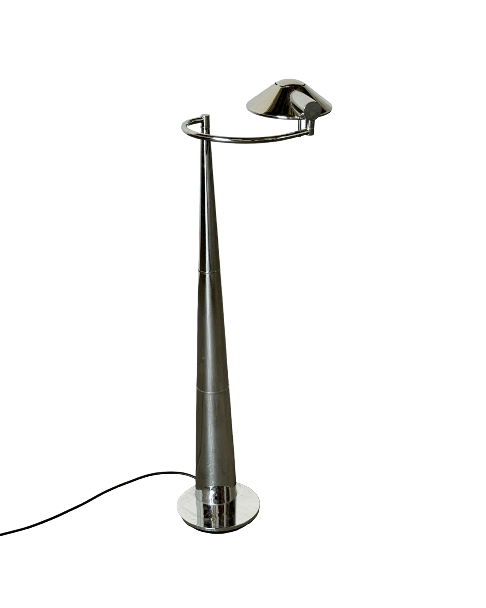 lampa podłogowa w stylu Bauhaus, dimer