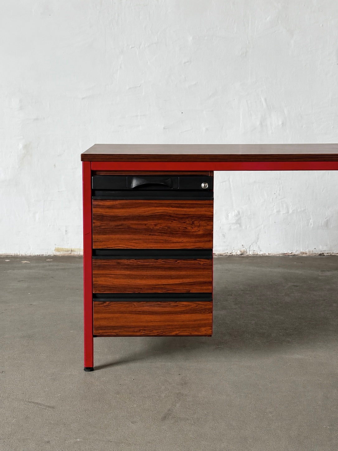 biurko midcentury, lata 70/80 z szufladami oraz przenośnym kontenerkiem