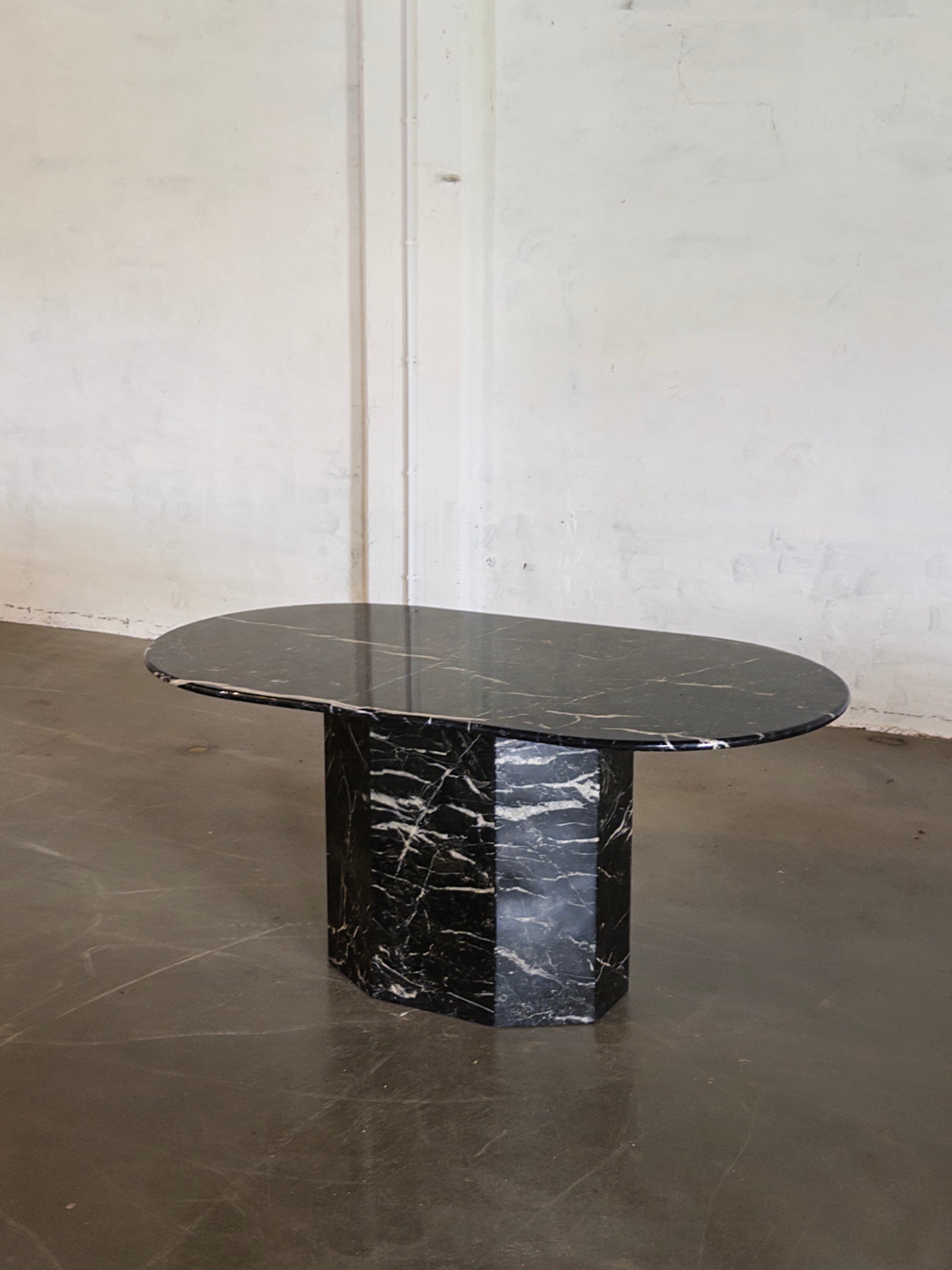 stół jadalniany, marmur, Włochy lata '80