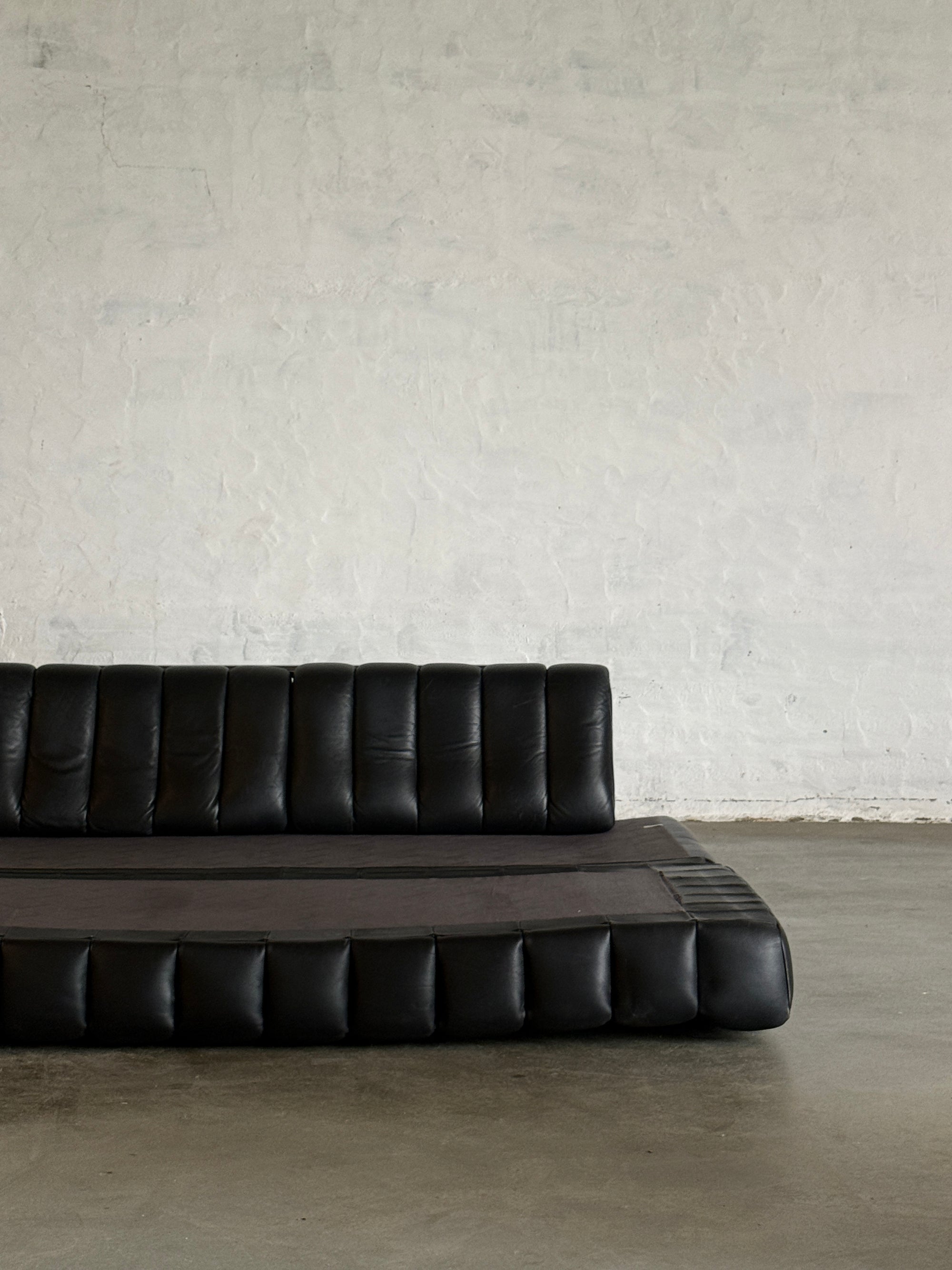 sofa De Sede DS85, funkcja spania, oryginalna tapicerka, sygnowana, nr seryjny