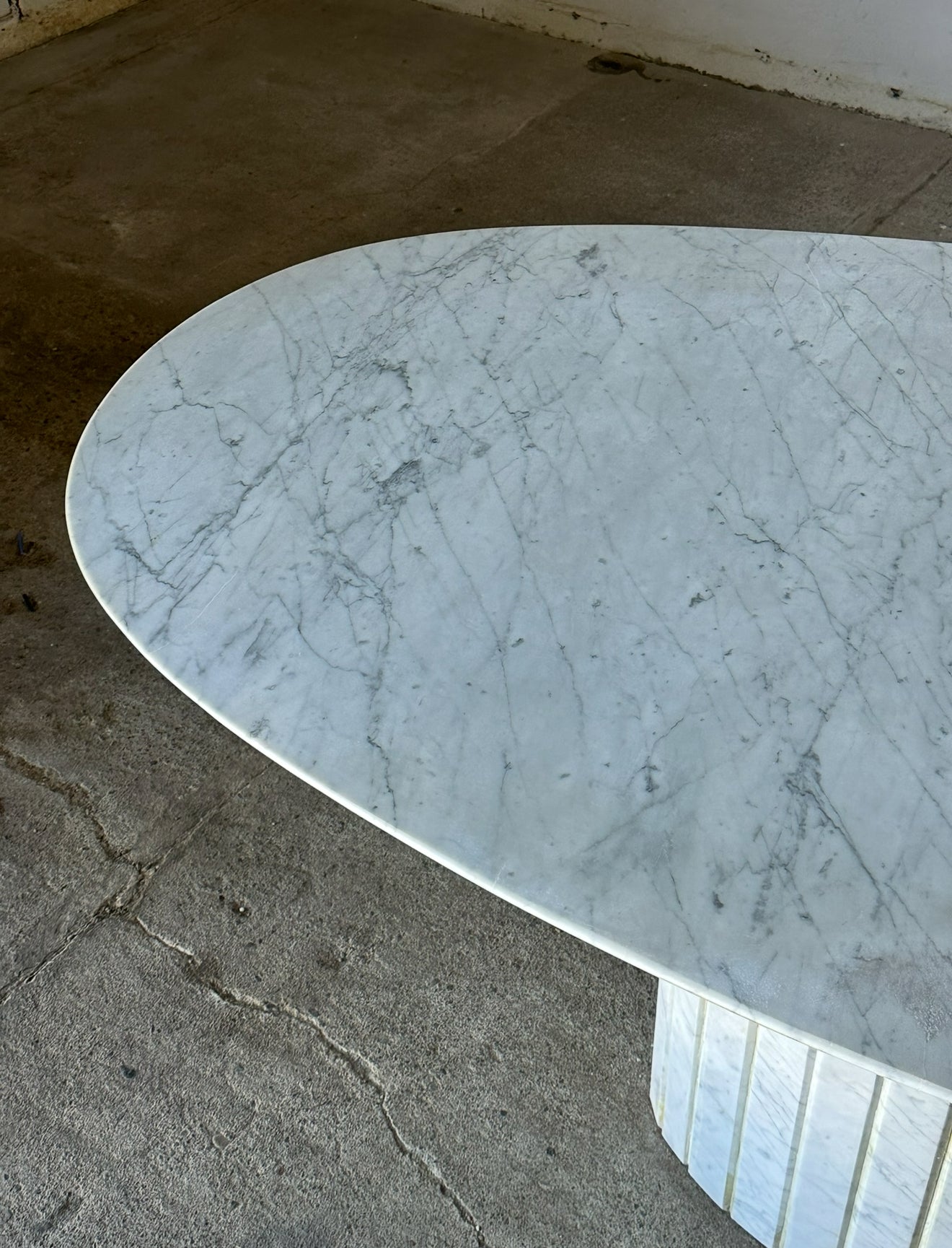stół jadalniany, marmur Carrara, Włochy lata '80