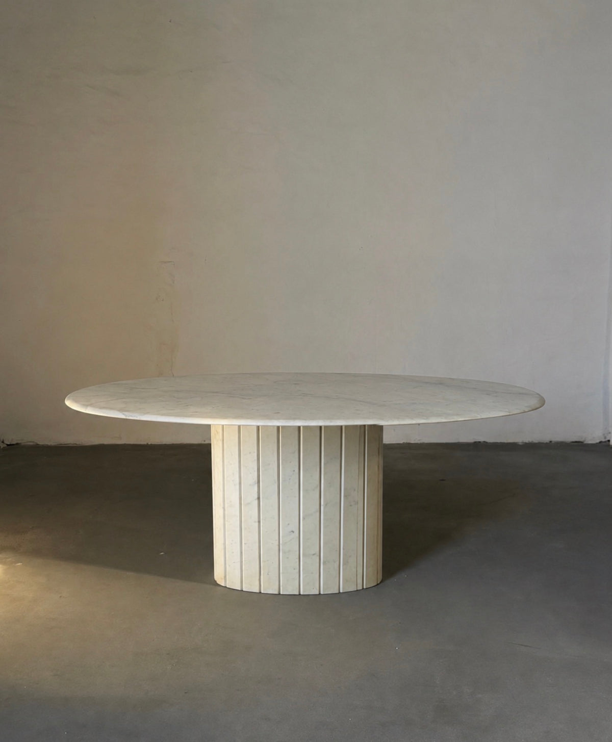 stół jadalniany, marmur Carrara, Francja, lata 70