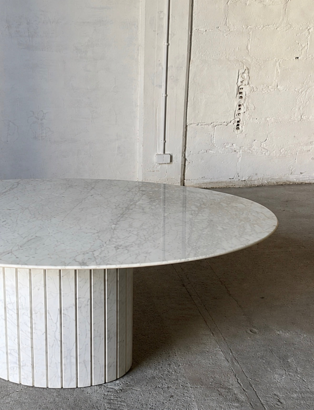 stół jadalniany, marmur Carrara, Francja, lata 70