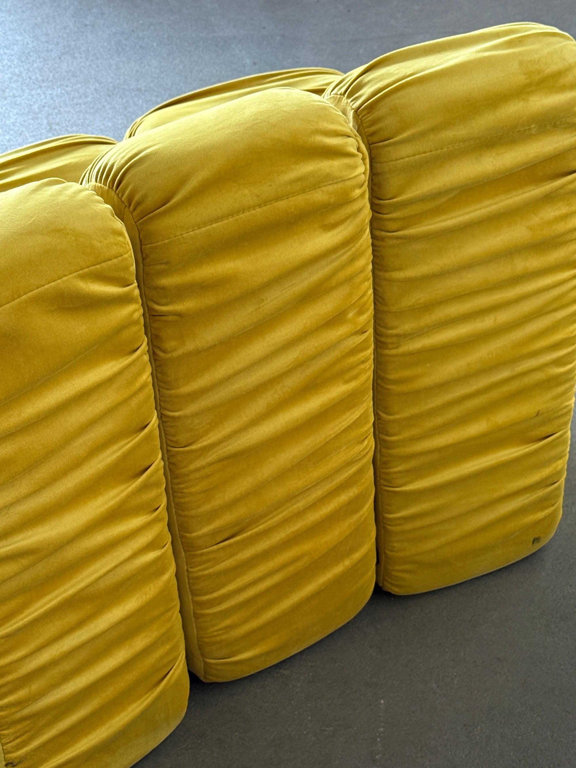 fotel Snejk, 3 moduły, welur yellow