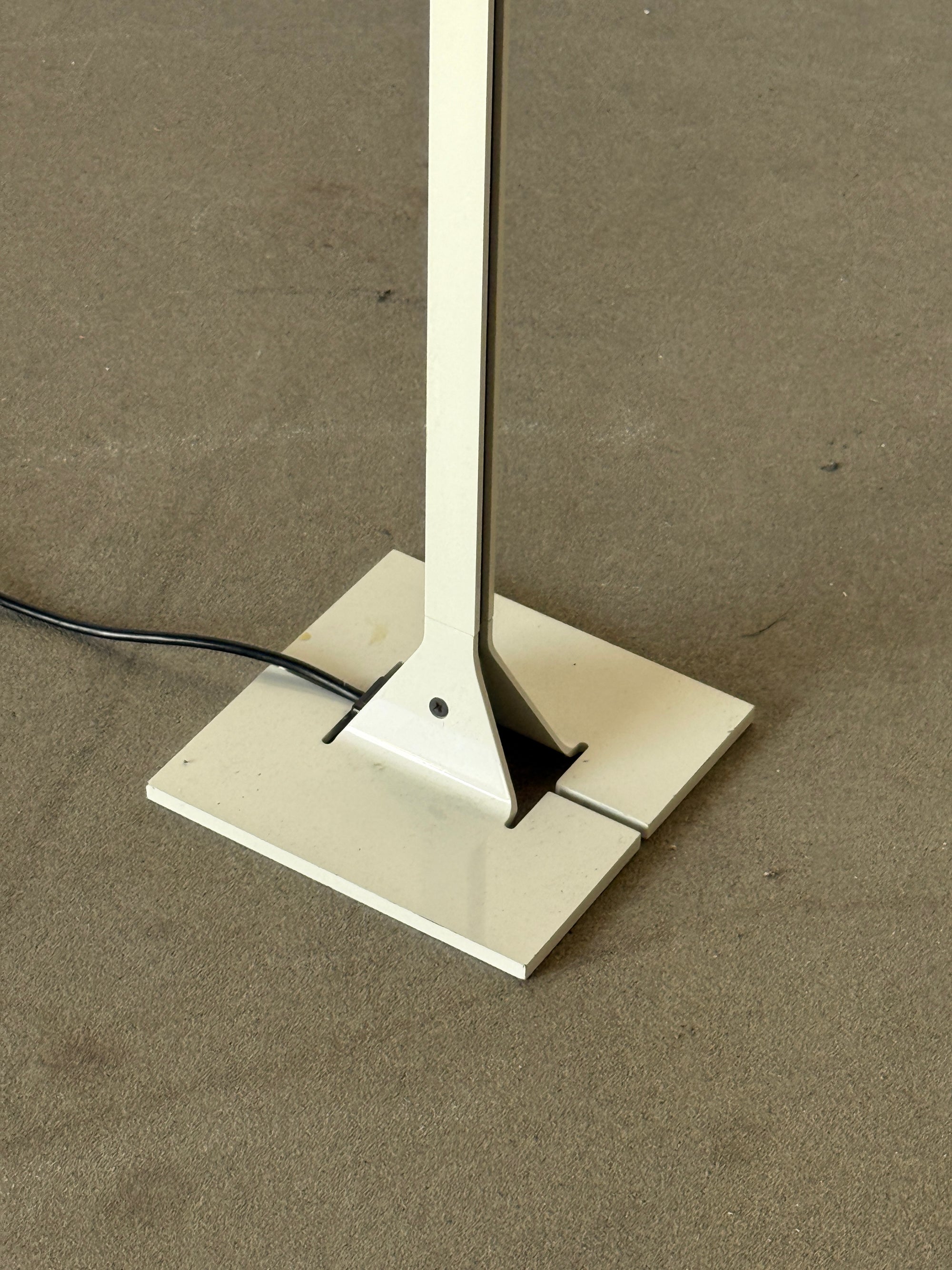 lampa podłogowa, lata 80, off - white