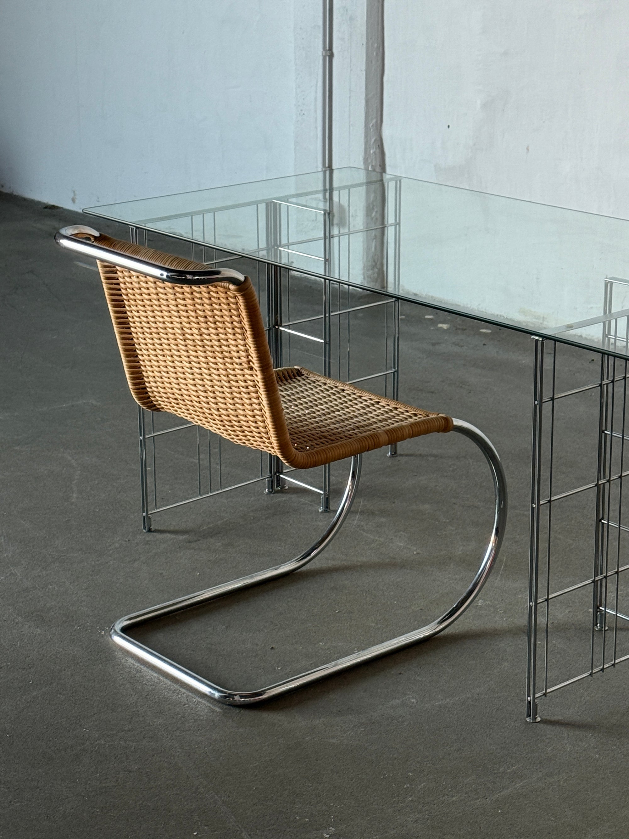 biurko / stół bauhaus