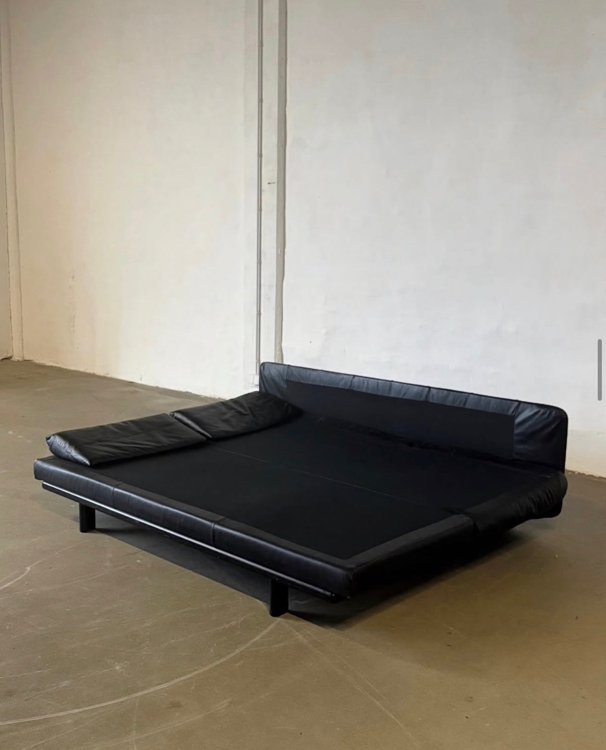 sofa z funkcją spania, lata 80, skóra naturalna