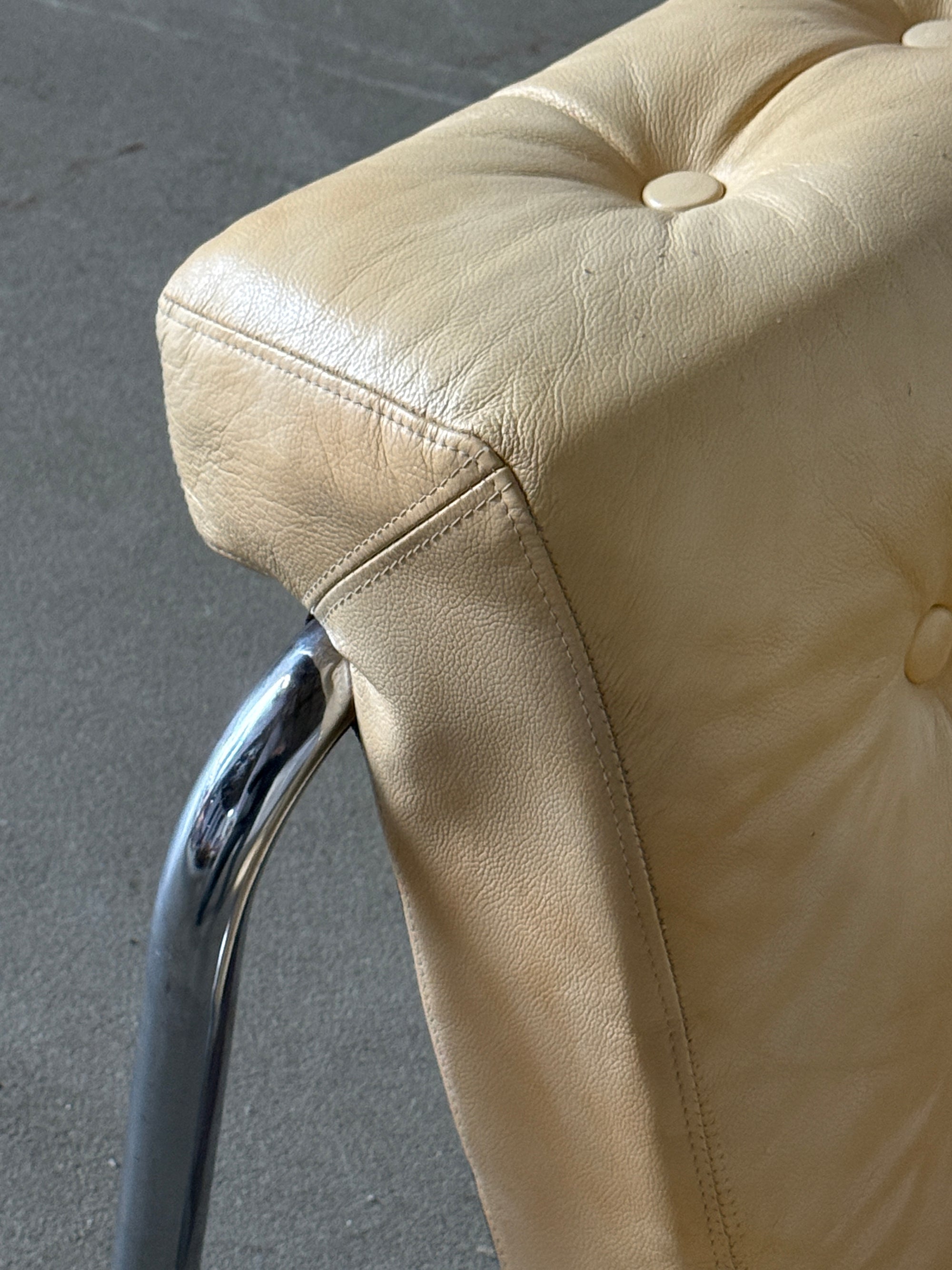 kultowy fotel Borkum z podnóżkiem, Ikea vintage, proj. J.B Haggstrom