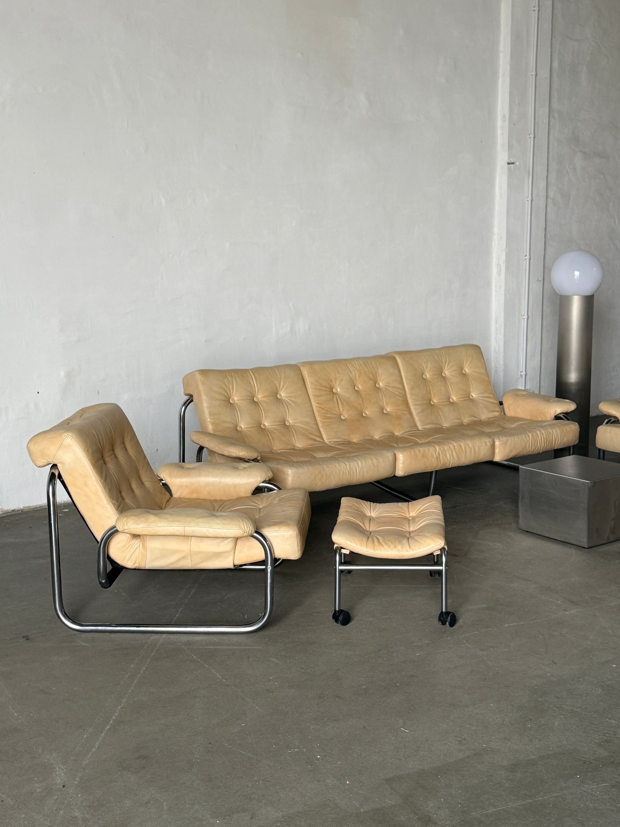 kultowy fotel Borkum z podnóżkiem, Ikea vintage, proj. J.B Haggstrom