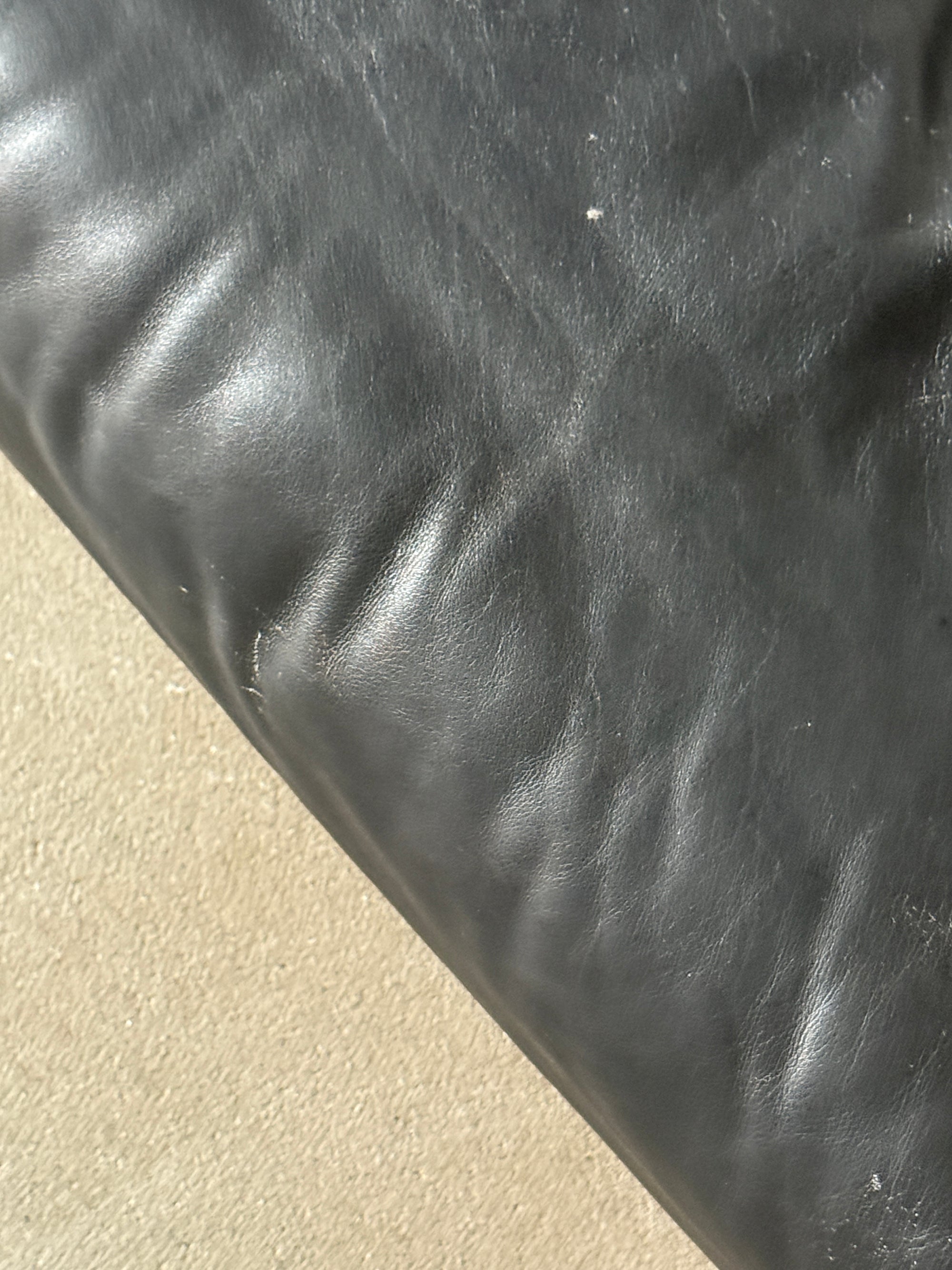 sofa Bastiano, proj. Tobia & Scarpa dla Gavina, sygnowana