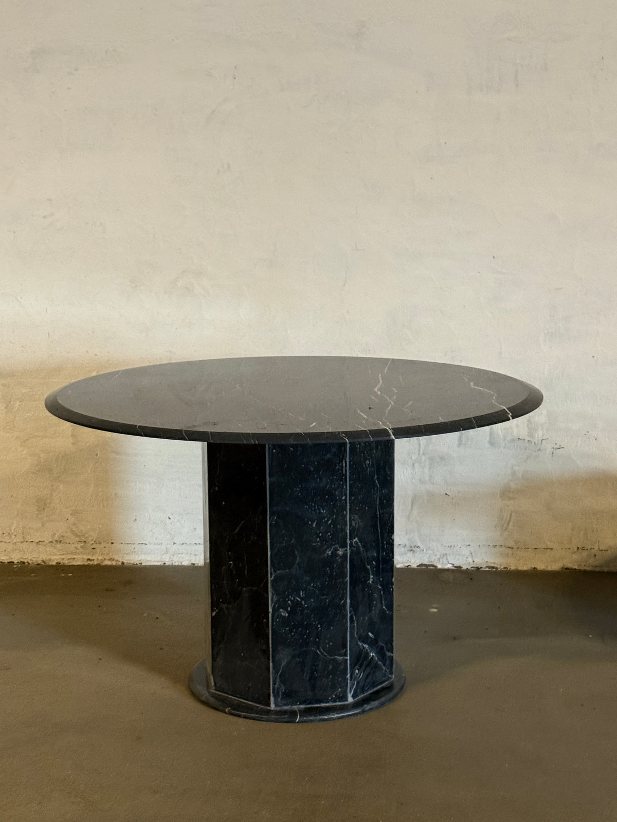stół jadalniany, marmur Marquina, lata 80