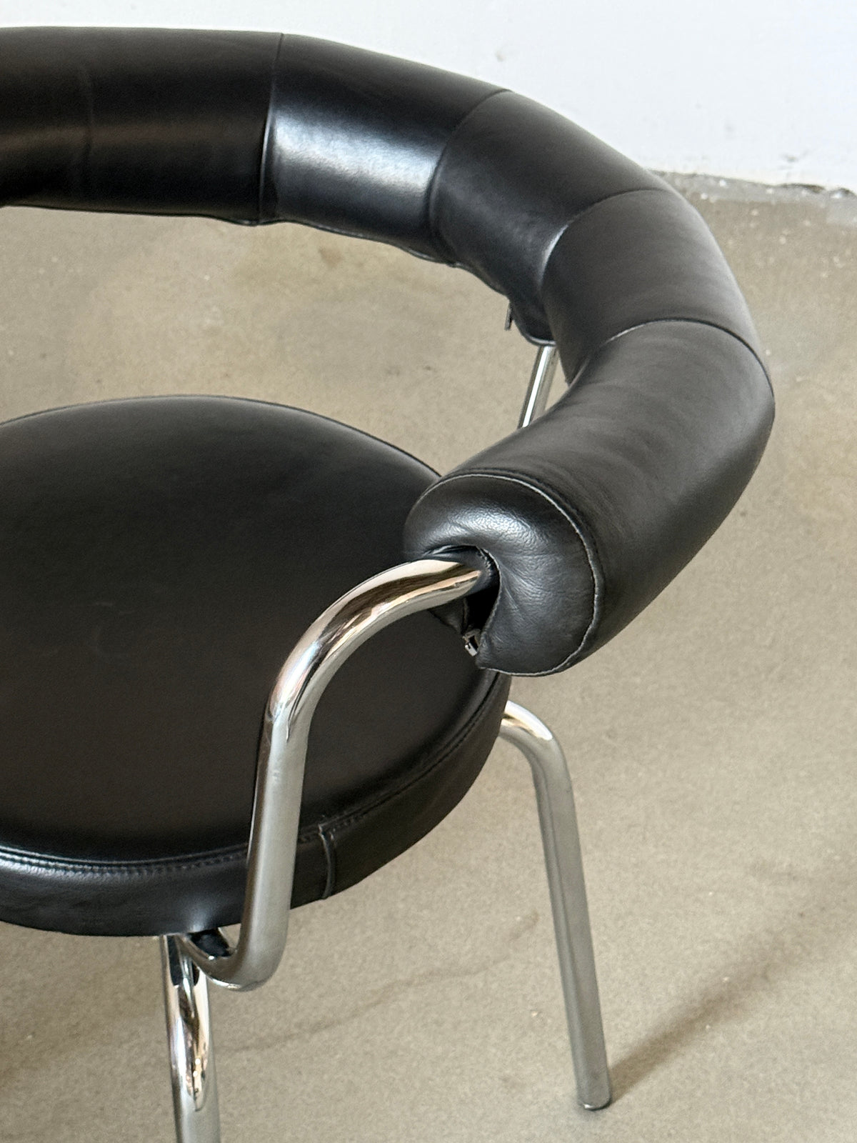 krzesło w stylu Le Corbusier, Bauhaus