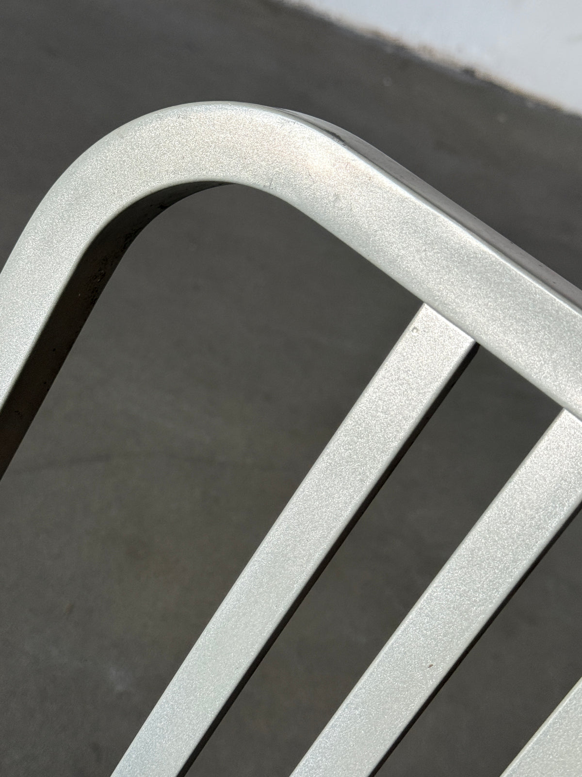 krzesła w stylu Emeco 1006 Navy Chair, aluminiowe