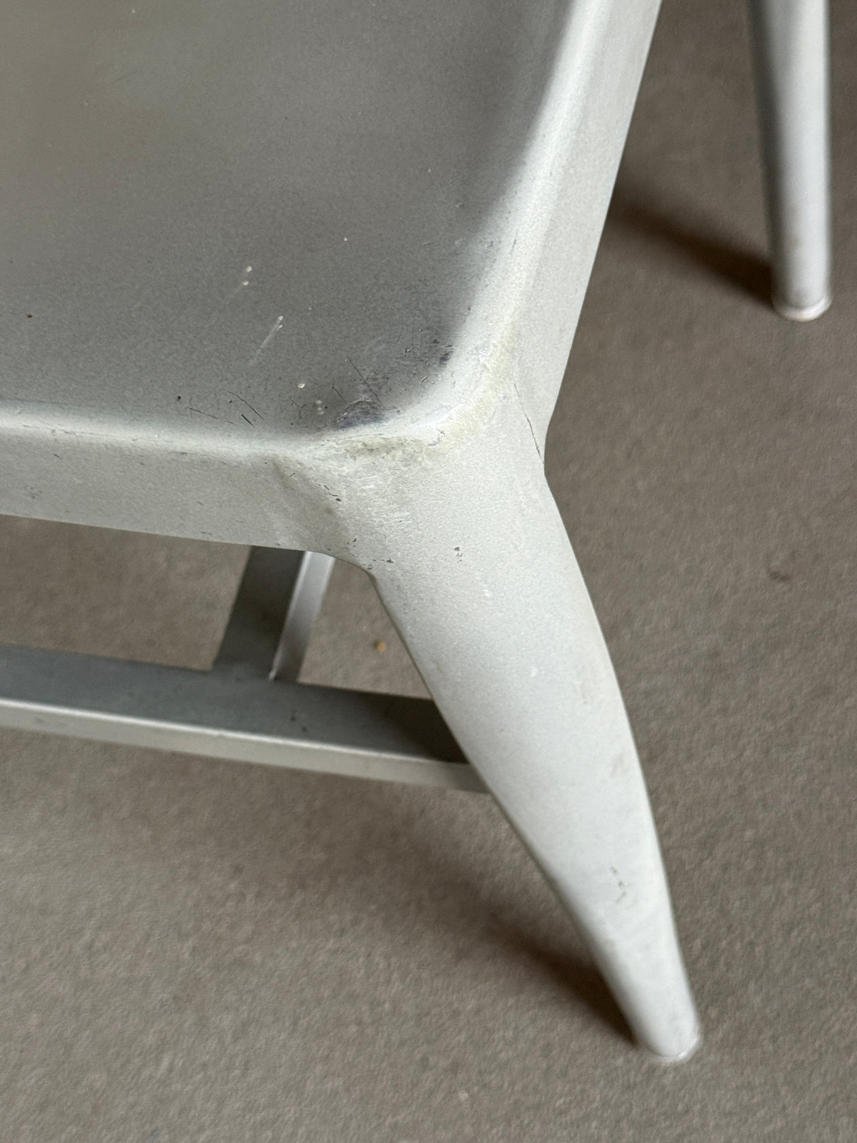 krzesła w stylu Emeco 1006 Navy Chair, aluminiowe
