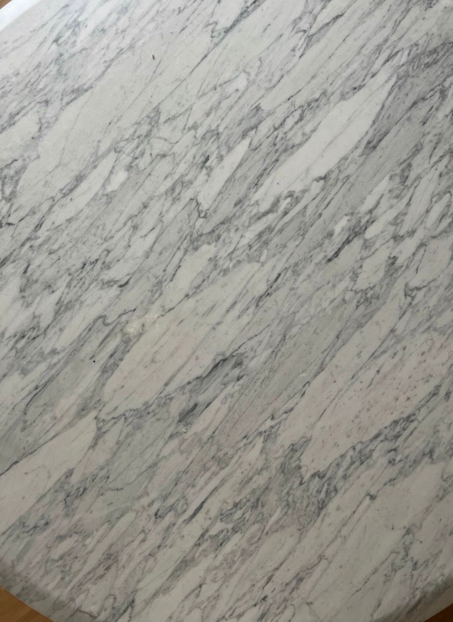 Stół jadalniany marmur Carrara, 110 cm, Włochy lata 80/90