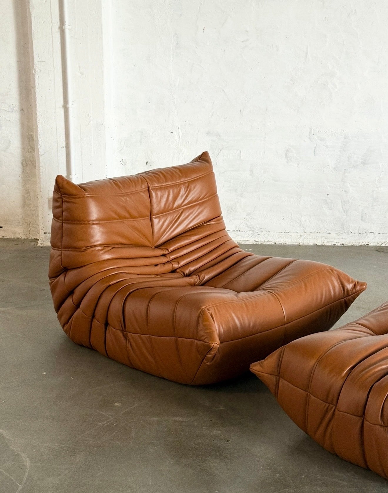 fotel Togo, Ligne Roset, lata 2000, skóra naturalna