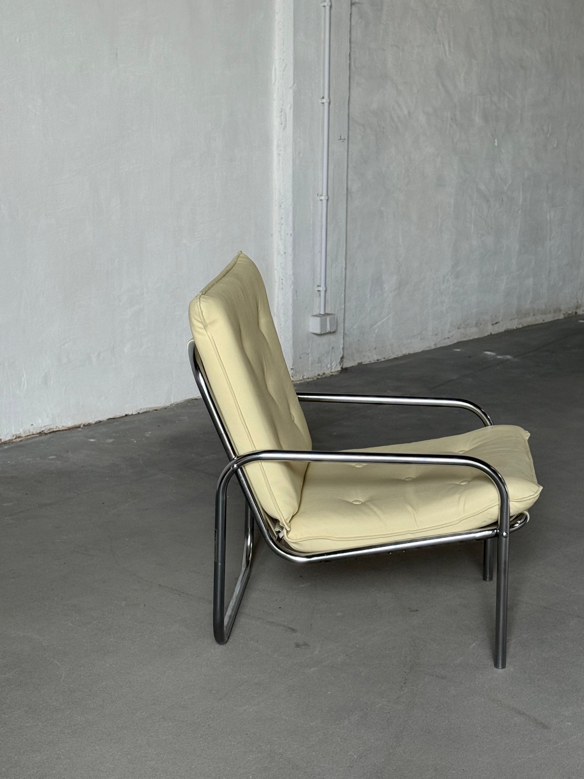 fotel bauhaus masełkowy