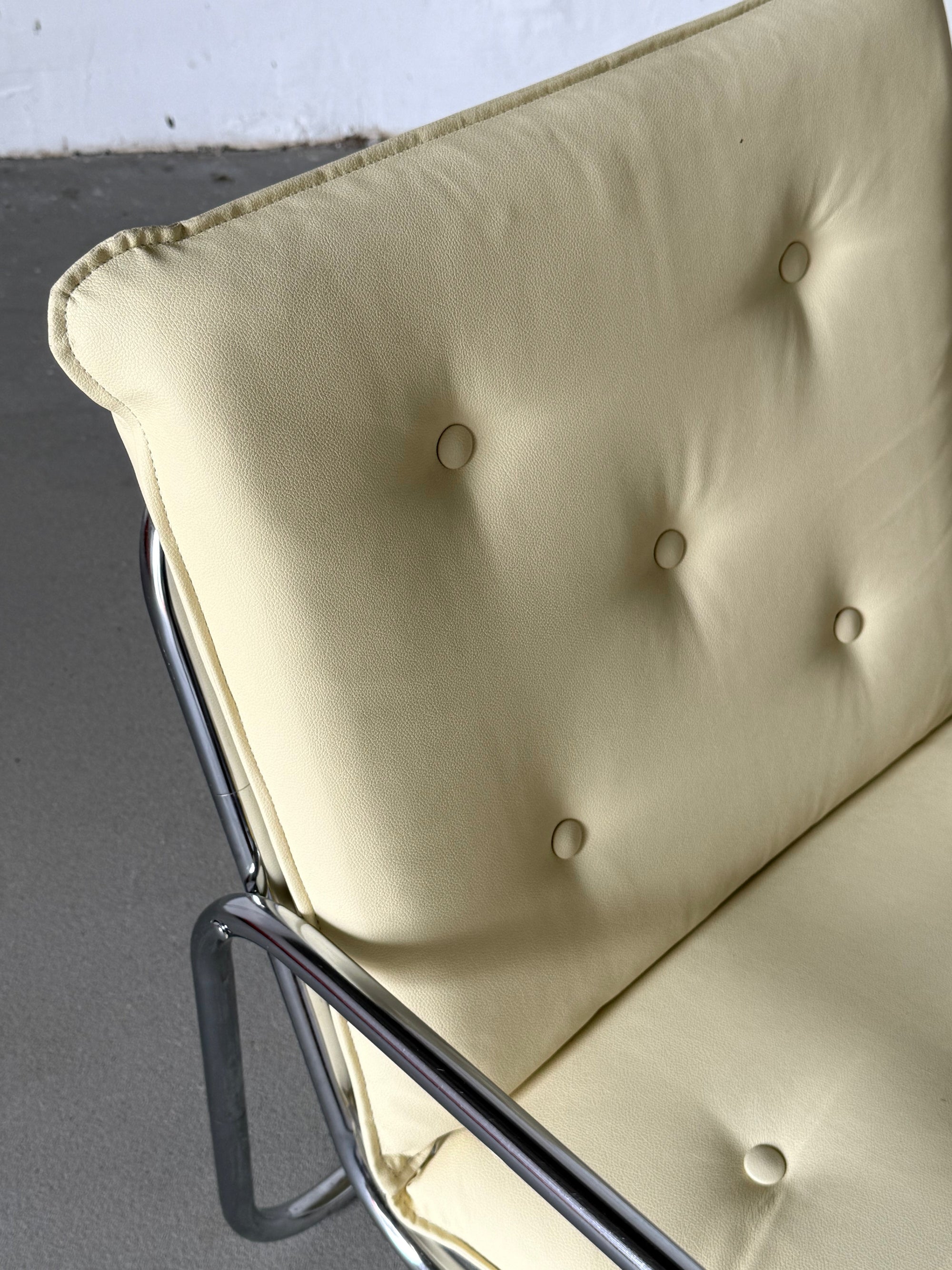 fotel bauhaus masełkowy